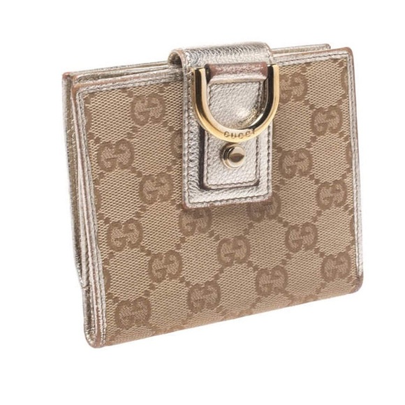 Gucci Abbey D-Ring Compact Wallet - Picture 3 of 13
